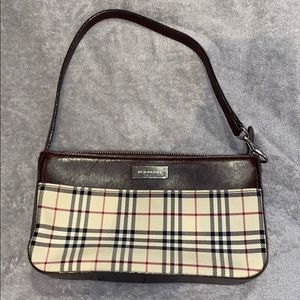 Burberry purse